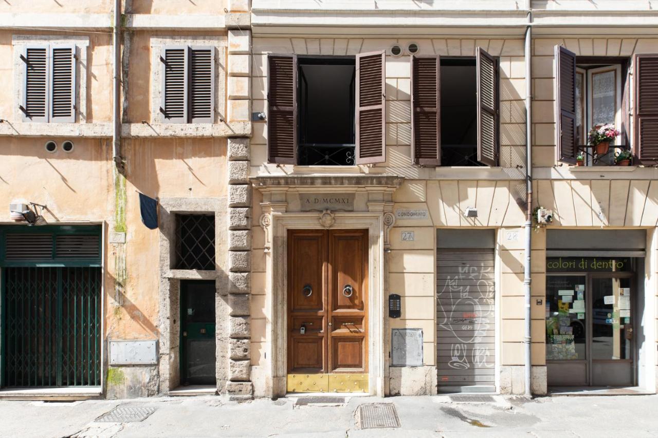Iflat Charming Flat Close To Campo De' Fiori Рим Экстерьер фото